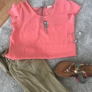 Short sleeve coral top